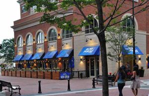 Must-Try Restaurants in Naperville PICTURE OF BUILDINGS